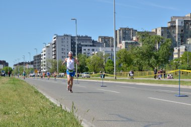 Maraton yarışı sırasında Runner