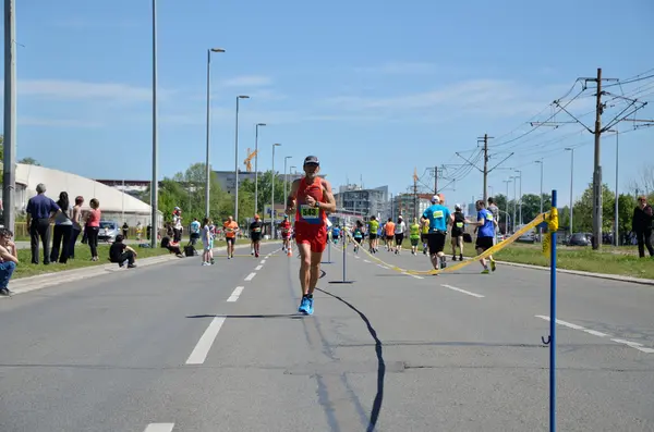 Corredores durante a Maratona Corrida — Fotografia de Stock