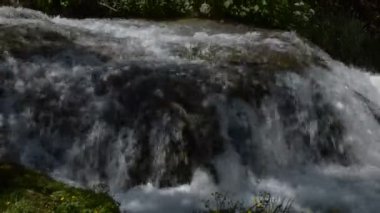 Overfall dağın Nehri