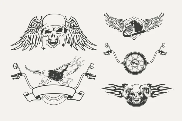 Uppsättning av motorcykel emblem, märken, etiketter och designade element. — Stock vektor