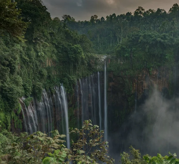 Tumpak Sewu Şelalesi Malang Endonezya