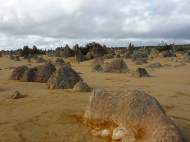 Nambung Milli Parkı içinde doruk
