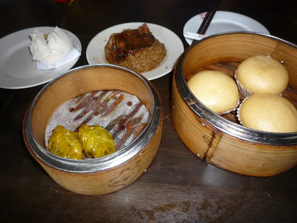 Roti dan pangsit Cina — Stok Foto