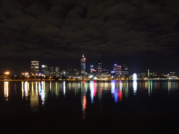 Panoramę miasta Perth — Zdjęcie stockowe