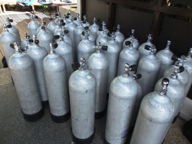 tüplü dalış tankları