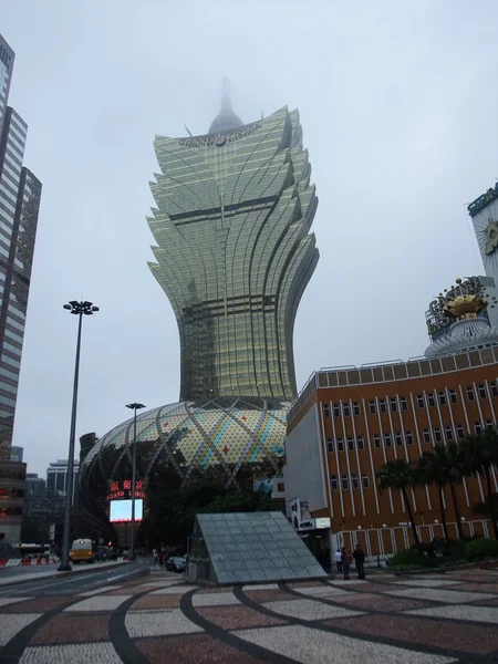 Макао - 8 февраля 2010 года: Фотография казино Grand Lisboa в Макао . — стоковое фото