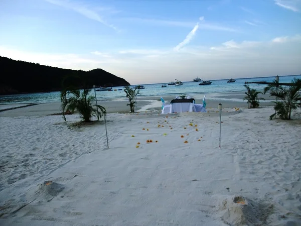 Romantyczna kolacja nad morzem — Zdjęcie stockowe