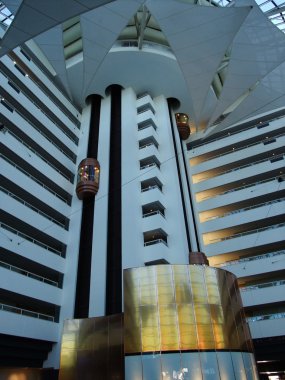 İç Crown Casino içinde sulu.