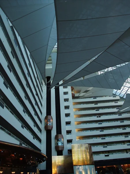 İç Crown Casino içinde sulu.