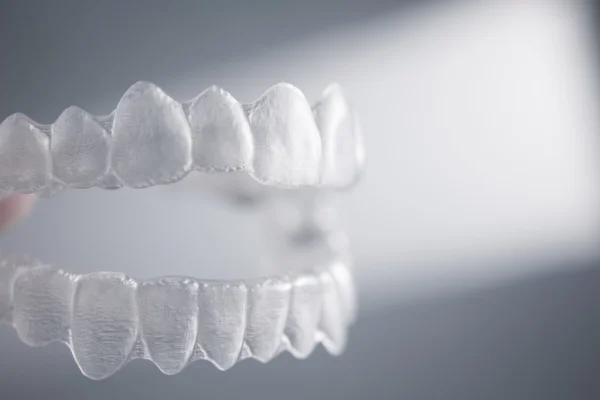 Aligners plastik diş teli görünmeyen diş diş parantez diş 
