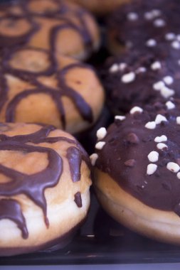 Klasik çikolata şekerli çörekler. Kimse yok.