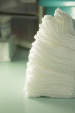 Yığılmış tıbbi gazlı bez