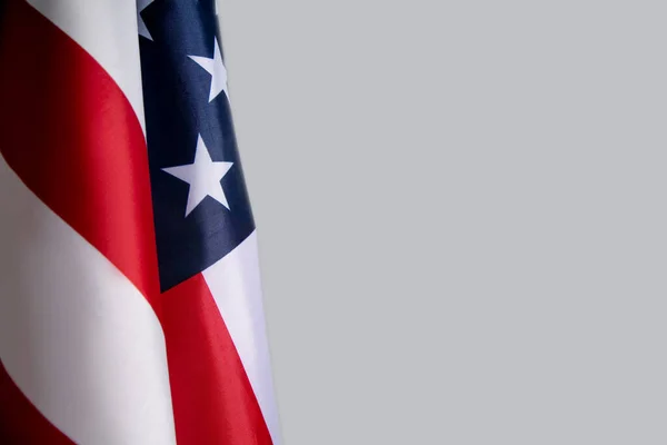Flagge der USA auf grauem Hintergrund. Kopierraum für Text, Bild — Stockfoto