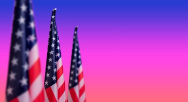 ABD ulusal bayrağı gradyan pembe mavi renk arkaplanı üzerinde izole.