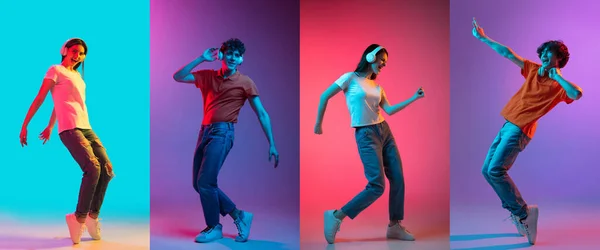 四个年轻人，男人和女人，戴着大耳机，在霓虹灯下，在有色人种的背景上跳舞。传单 — 图库照片