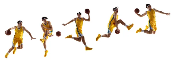 Em movimento. Jovem jogador de basquete masculino treinando isolado sobre fundo branco. Folheto — Fotografia de Stock