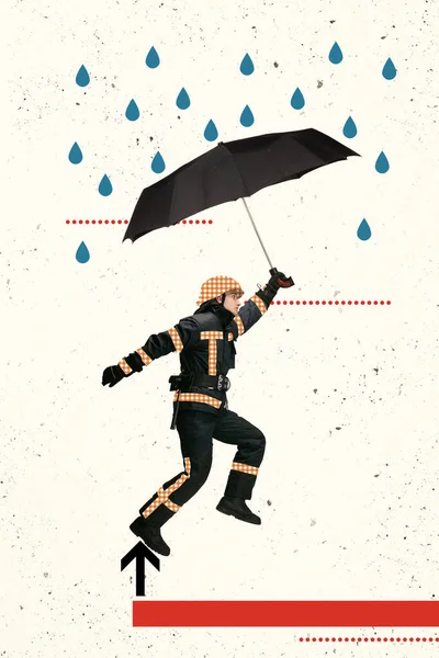 Koláž současného umění hasiče držícího deštník a kráčejícího pod deštěm — Stock fotografie