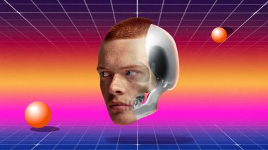 Neon kompozisyonu. Melez insan kafası retro-gelecekçi uzayda mekanik yapıyı ortaya çıkarıyor. İmplantlar, protez, siber anatomi, vücut modifikasyonu ve duygusal kimlik araştırması kavramı.