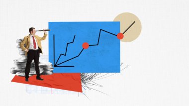 Parlak sanat eserleri. Para yığınlarının yanında teleskopla yükselen bir tabloyu gözlemleyen bir iş adamı. Gelecek planlama kavramı, finansal öngörü, ekonomik vizyon ve duygusal motivasyon liderliği.