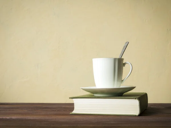 Book lying on the table — Stock Photo, Image
