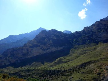 8 yazında görkemli dağlar.
