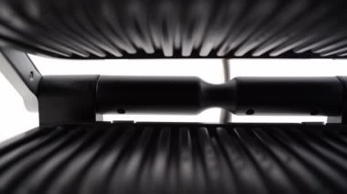 Elektrikli ızgaranın içinden hareket 