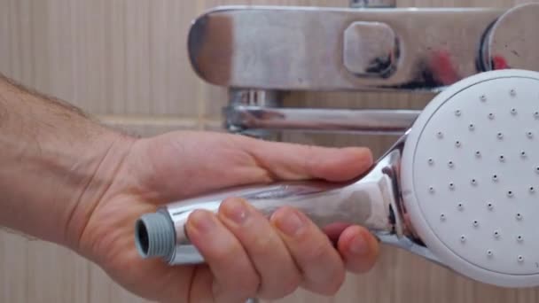 Branchement et remplacement de la pomme de douche par différents modes de commutation — Video