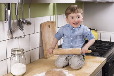 Sevimli küçük boy pizza yapma