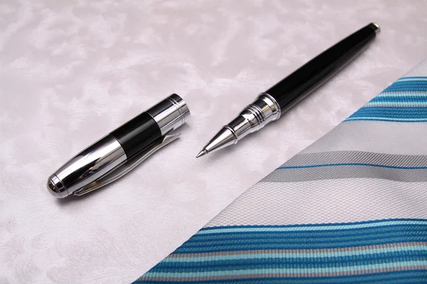 Bedrijf pen en stropdas — Stockfoto