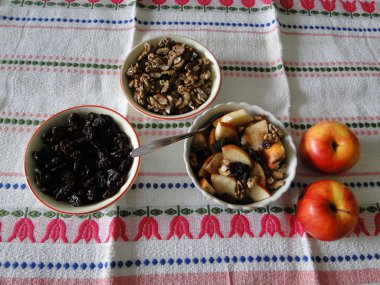 Elma ile küçük bir sağlıklı snack