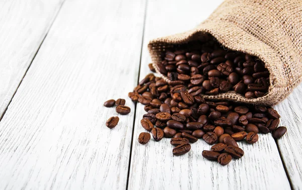 Bolsa con granos de café —  Fotos de Stock