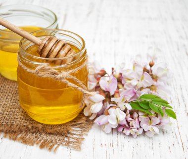 ile akasya çiçekleri tatlım