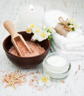 Yasemin çiçekleri Spa konseptiyle