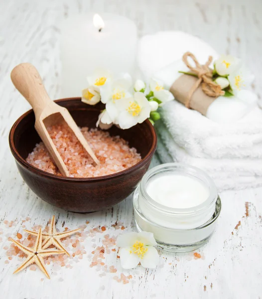 Conceito de spa com flores de jasmim — Fotografia de Stock