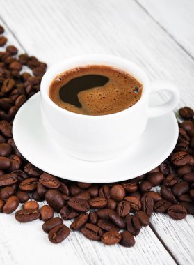 Kahve fincanı ve fasulye