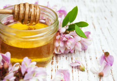 ile akasya çiçekleri tatlım