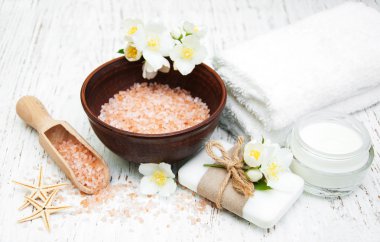 Yasemin çiçekleri Spa konseptiyle