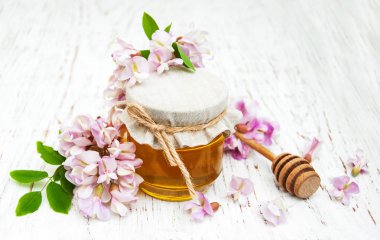 ile akasya çiçekleri tatlım