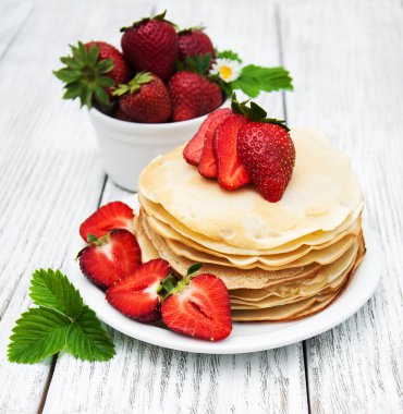 çilek ile Pancakes