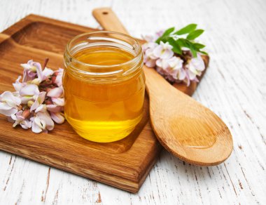 ile akasya çiçekleri tatlım