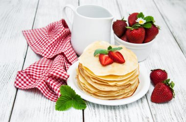 çilek ile Pancakes