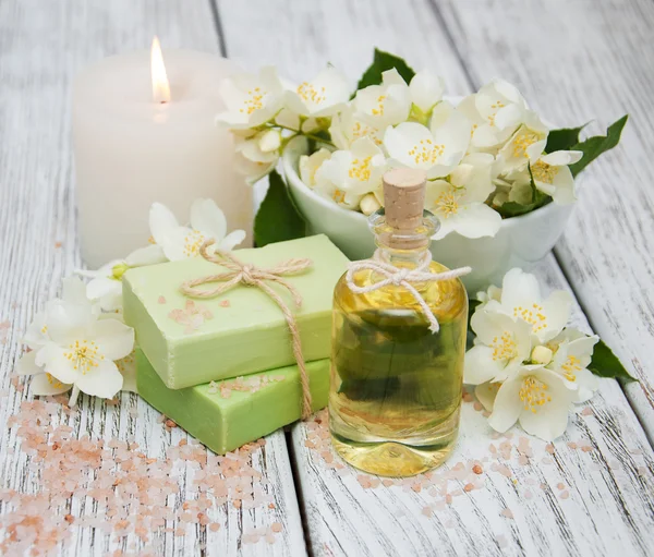 Spa concept with jasmine flowers — Stock Photo, Image