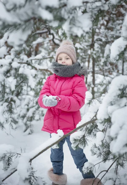 Child Winter Little Girl Playing Winter Beautiful Winter Child Portrait — Stock Photo, Image