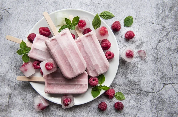 Helado Frambuesa Casero Frambuesas Frescas Comida Verano —  Fotos de Stock