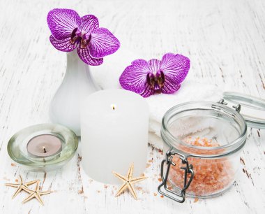 Mum, orcids ve havlu