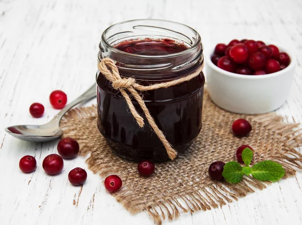 Cranberry jam met vers fruit — Stockfoto