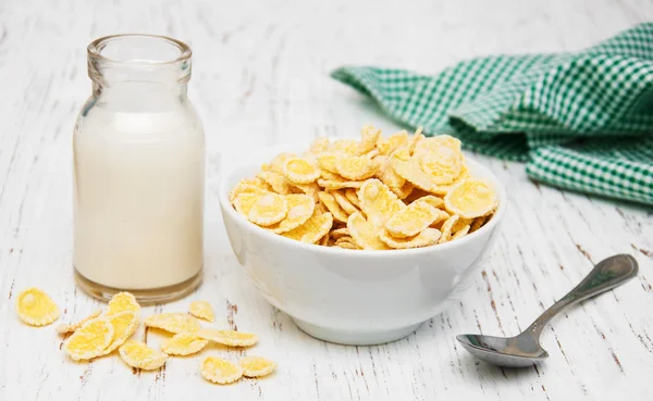 Cornflakes med mjölk — Stockfoto
