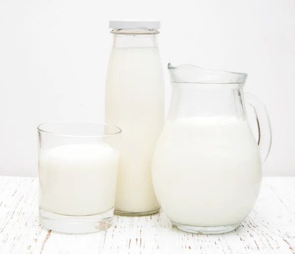 Свіже молоко — стокове фото