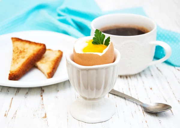 Jajka na śniadanie — Zdjęcie stockowe