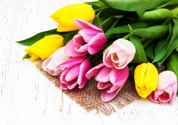 Ramo de tulipanes — Foto de Stock